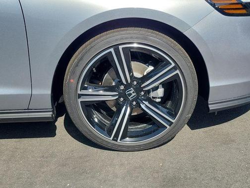 Solar Silver Metallic 2026 Honda Accord SE