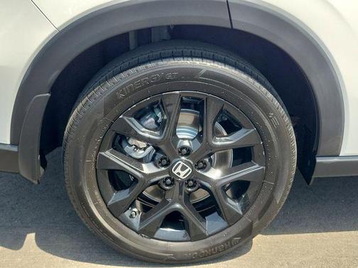 Platinum White Pearl 2024 Honda HR-V Sport