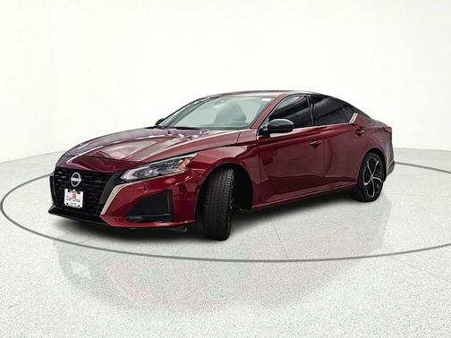 2024 Nissan Altima SR FWD