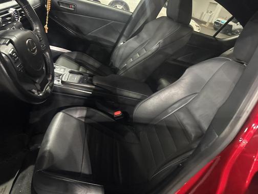 2022 Lexus IS 350 Base