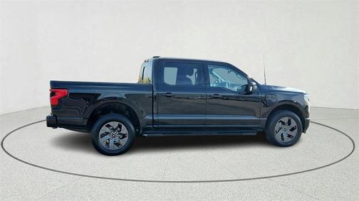 2022 Ford F-150 Lightning LARIAT
