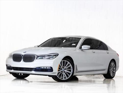 2016 BMW 750 i xDrive