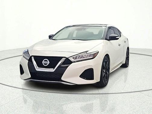 Pearl White Tricoat 2020 Nissan Maxima 3.5 SL