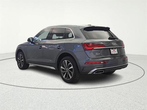 2022 Audi Q5 45 S line Premium