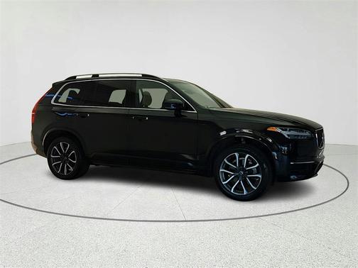 2018 Volvo XC90 T5 Momentum
