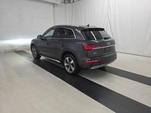 2023 Audi Q5 40 Premium Plus