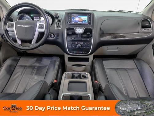 2015 Chrysler Town & Country Touring