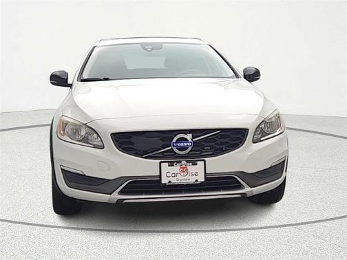 2016 Volvo V60 Cross Country T5