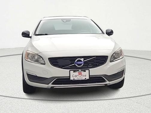 2016 Volvo V60 Cross Country T5