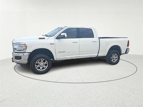 2019 RAM 2500 Laramie Crew Cab 4x4 6'4' Box