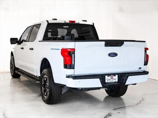 2023 Ford F-150 Lightning XLT