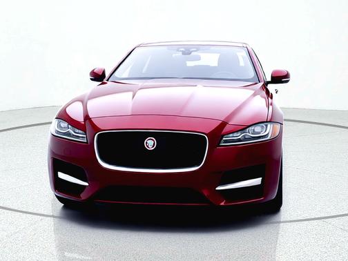 2017 Jaguar XF 35t R-Sport