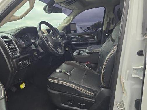 2023 RAM 2500 Laramie Crew Cab 4x4 6'4' Box