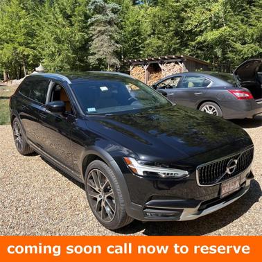 2020 Volvo V90 Cross Country T6