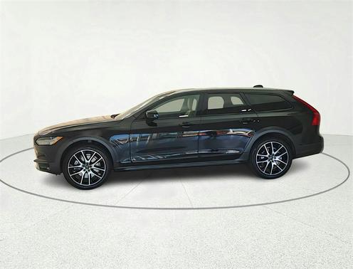 2020 Volvo V90 Cross Country T6