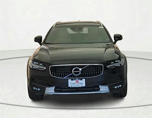 2020 Volvo V90 Cross Country T6