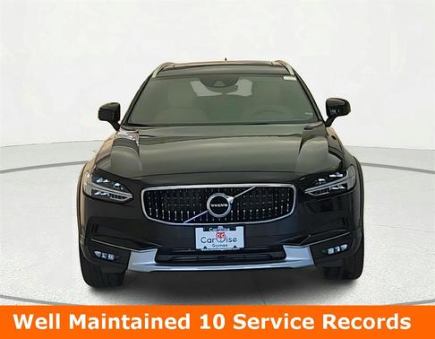 2020 Volvo V90 Cross Country T6