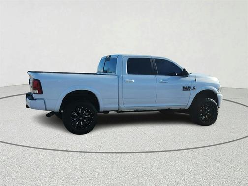 2018 RAM 2500 Laramie Crew Cab 4x4 6'4' Box