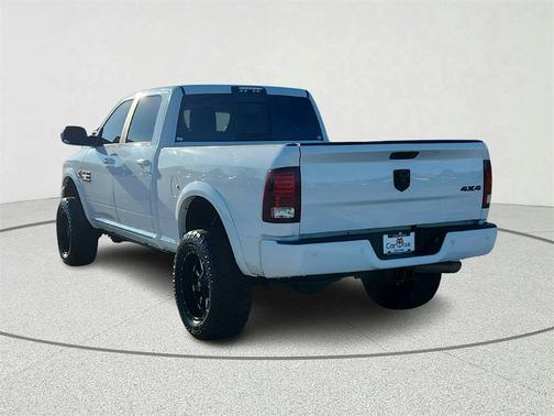 2018 RAM 2500 Laramie Crew Cab 4x4 6'4' Box