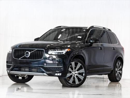 2019 Volvo XC90 T6 Momentum
