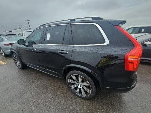 2019 Volvo XC90 T6 Momentum