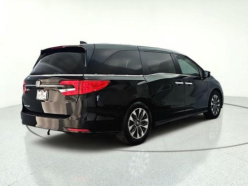 Crystal Black Pearl 2023 Honda Odyssey EX-L