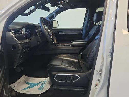 Bright White Clearcoat 2023 Jeep Wagoneer L Series II 4x4