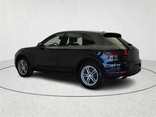 2017 Porsche Macan Base