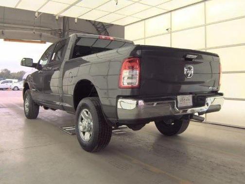 2019 RAM 2500 Big Horn Crew Cab 4x4 6'4' Box