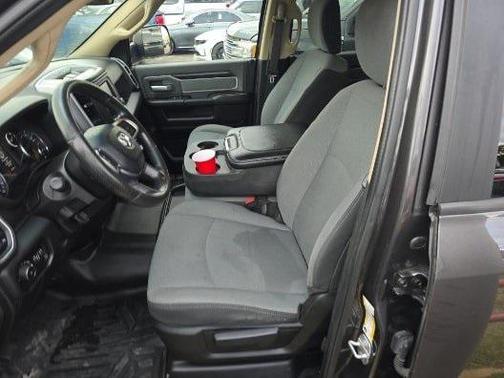 2019 RAM 2500 Big Horn Crew Cab 4x4 6'4' Box