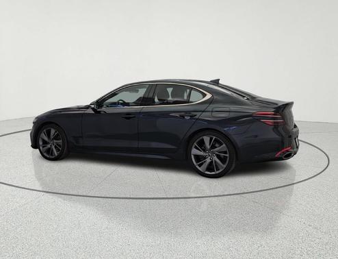 2022 Genesis G70 3.3T RWD