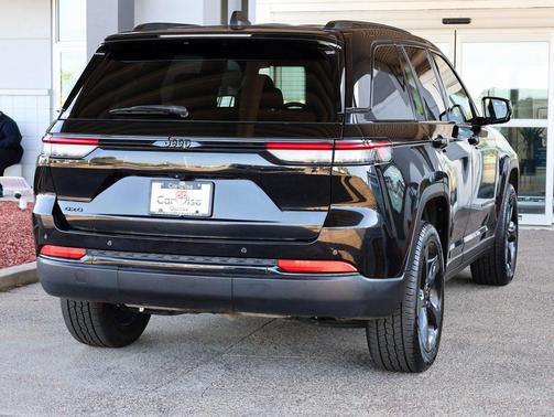 2023 Jeep Grand Cherokee Altitude