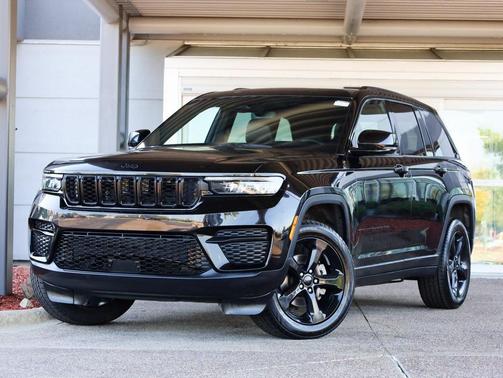2023 Jeep Grand Cherokee Altitude