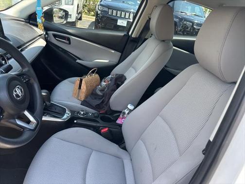 2019 Toyota Yaris Sedan LE