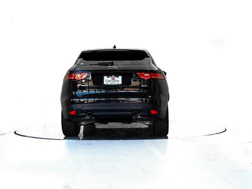 2018 Jaguar F-PACE 25t Premium