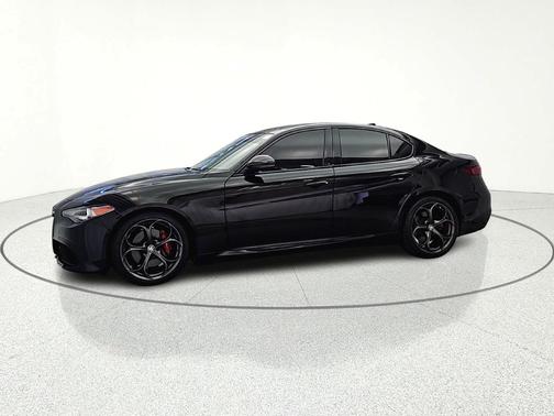 Alfa Black 2019 Alfa Romeo Giulia Ti Sport
