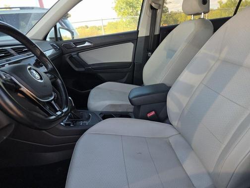 2018 Volkswagen Tiguan 2.0T SE