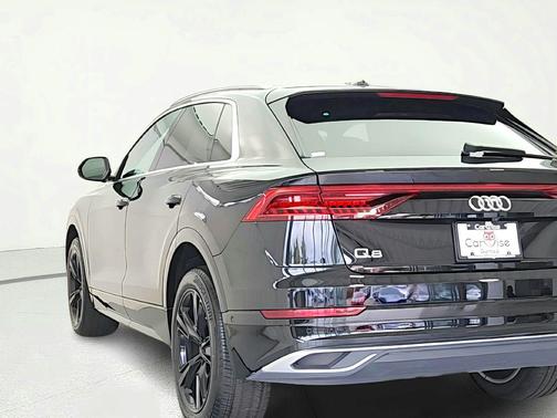2023 Audi Q8 55 Premium