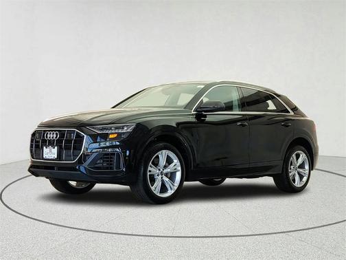 2023 Audi Q8 55 Premium