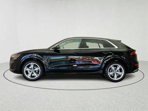 2023 Audi Q8 55 Premium