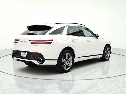 Alta White 2022 Genesis GV70 3.5T AWD Sport