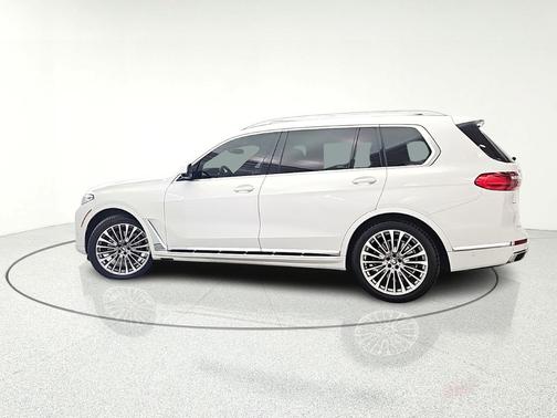 2022 BMW X7 xDrive40i
