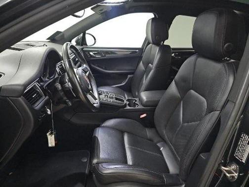 2018 Porsche Macan Base