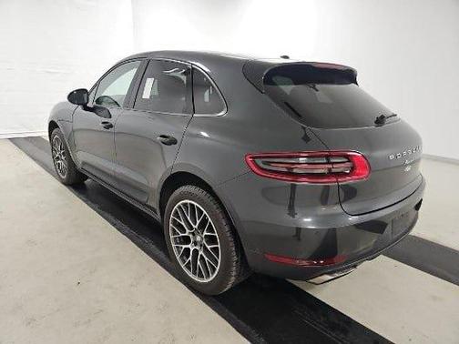 2018 Porsche Macan Base