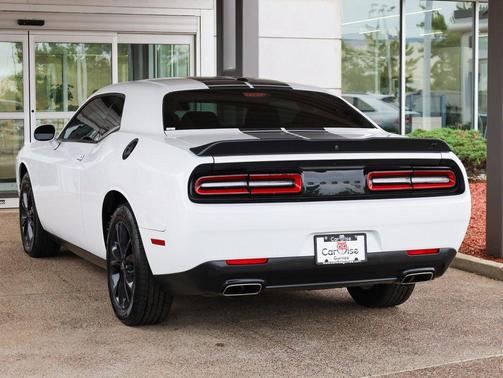 2021 Dodge Challenger SXT
