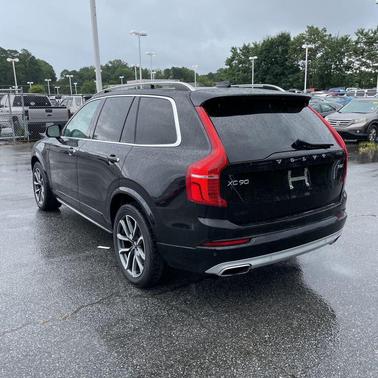 2019 Volvo XC90 T6 Momentum