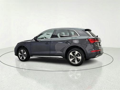2023 Audi Q5 40 Premium Plus