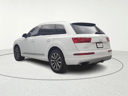 2019 Audi Q7 55 Premium Plus