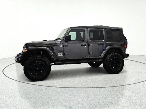 Granite Crystal Metallic Clearcoat 2021 Jeep Wrangler Unlimited Sahara
