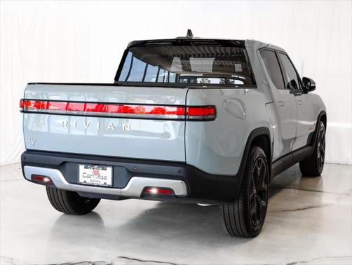 2022 Rivian R1T Adventure